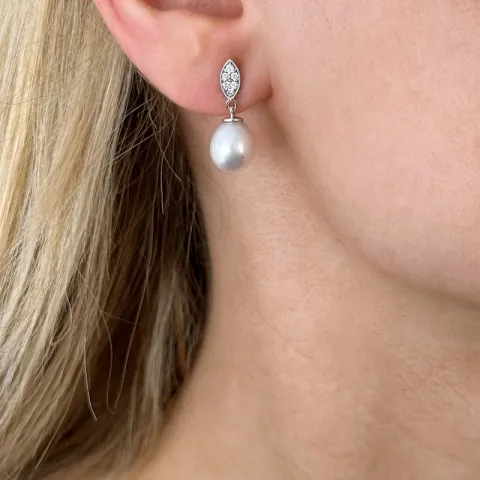 ovalen Perle Diamantohrringe in 14 Karat Weißgold mit Diamant