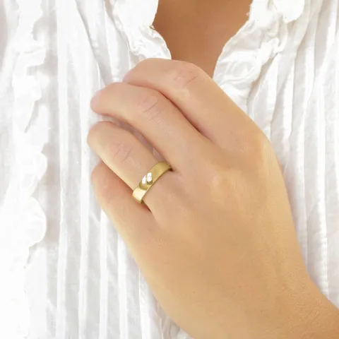 6 und 5 mm Diamant trauringe aus 9 Karat Gold - set