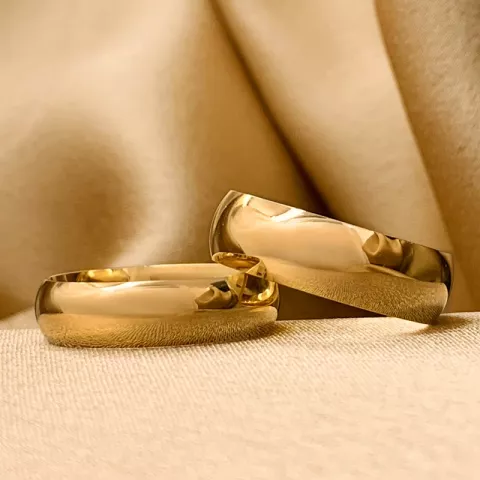 5 und 6 mm trauringe aus 9 Karat Gold - set