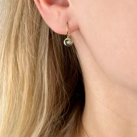 kleinen Opal Ohrringe in vergoldetem Sterlingsilber