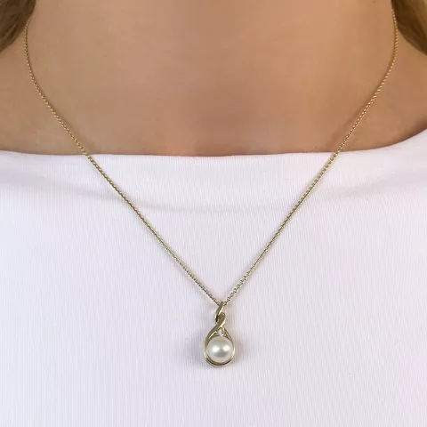 Perle diamantanhänger in 9 karat gold 0,03 ct