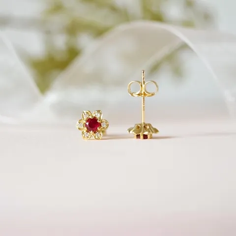 Blumen rubin diamantohrringe in 9 karat gold mit diamanten und rubinen