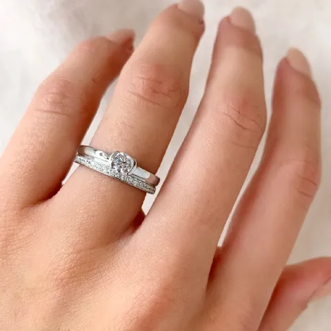 weißem Zirkon Ring aus Silber