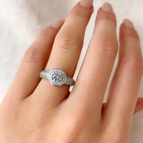 weißem Zirkon Ring aus Silber