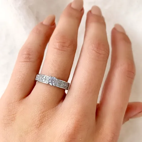 weißem Zirkon Ring aus Silber