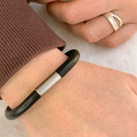schwarz Leder Armband aus Stahl  x 6 mm