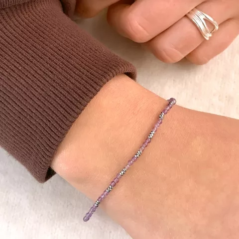 violettem Armband mit Amethyst und hematite.