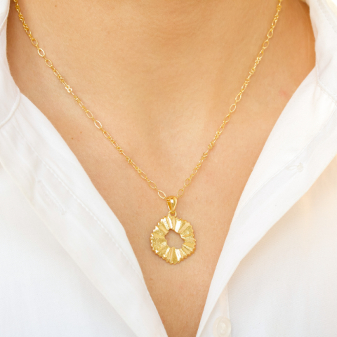 Blumen Halskette aus vergoldetes Messing - Eliné