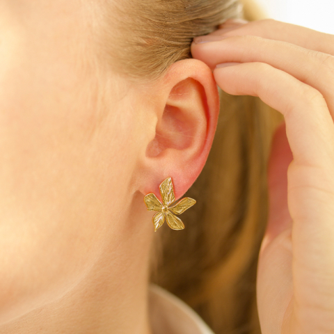 Wasserfester Blumen Ohrringe in vergoldetem Stahl - OCEANA