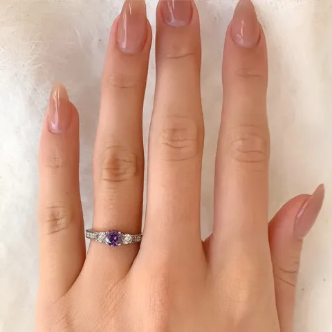 violettem Zirkon Ring aus rhodiniertem Silber