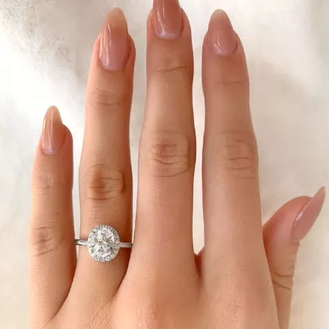 Ovaler Zirkon Ring aus rhodiniertem Silber