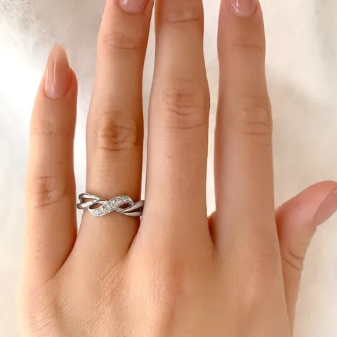 Preiswert Zirkon Ring aus rhodiniertem Silber