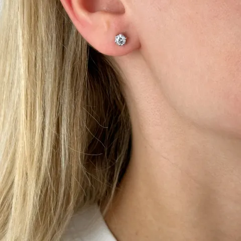 5 mm Zirkon Ohrstecker in Silber