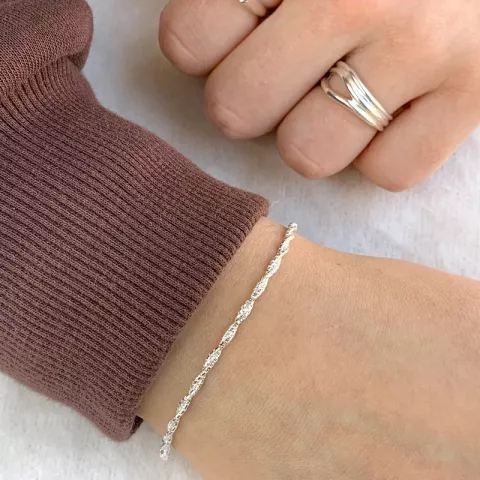Gewundenes Armband aus Silber  x 1,9 mm