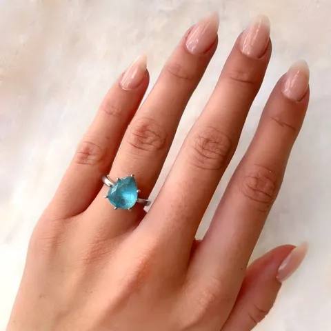 Ovaler blauem Ring aus Silber