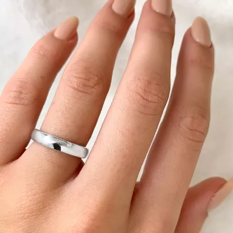 eng Ring aus Silber