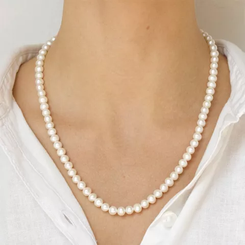 50 cm weißem Perlenhalskette mit Süßwasserperle.