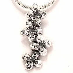 Blumenanhänger aus oxidiertem Sterlingsilber