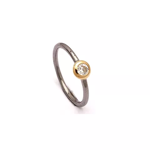 runder Ring aus schwarzes rhodiniertes Silber mit vergoldetem Sterlingsilber