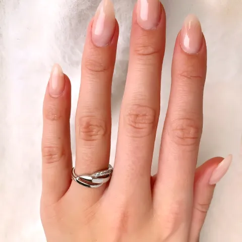 Elegant weißem Zirkon Ring aus Silber