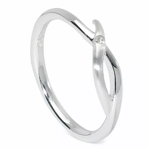 Eng abstraktem Ring aus Silber