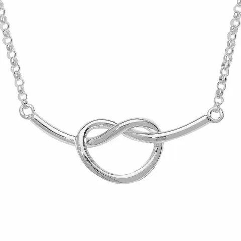 Einfacher Halskette aus Silber und Anhänger aus Silber