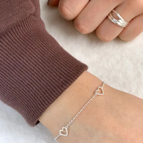 Herz Armband aus Silber und Herzförmiger Anhänger aus Silber