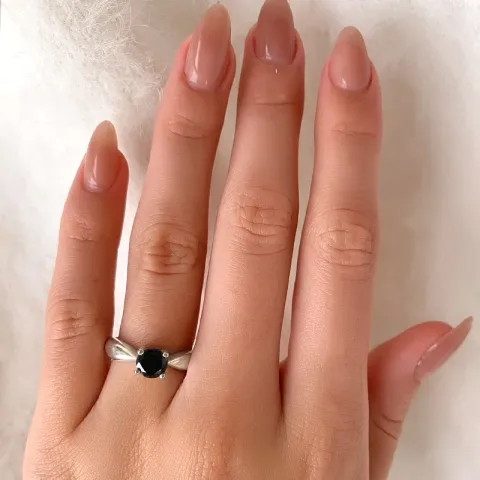 schwarz Zirkon Ring aus Silber