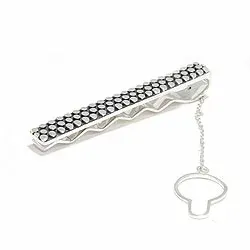 Strukturierter Krawattennadel aus oxidiertem Sterlingsilber