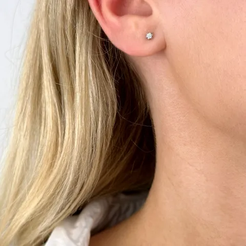 2 x 0,05 ct Solitärohrstecker in 14 Karat Weißgold mit Diamant