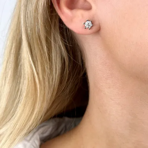 2 x 0,50 ct Solitärohrstecker in 14 Karat Weißgold mit Diamant