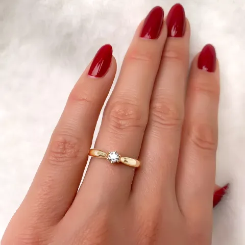 0,20 ct Solitärring aus 14 Karat Gold