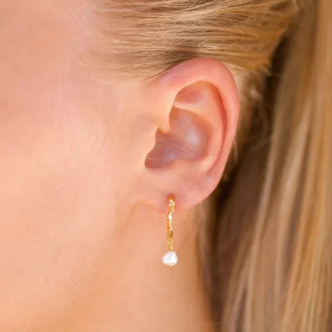 Perle Halbkreolen in vergoldetem Sterlingsilber