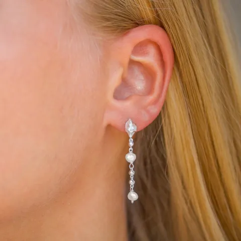 lange Perle Ohrringe in Silber