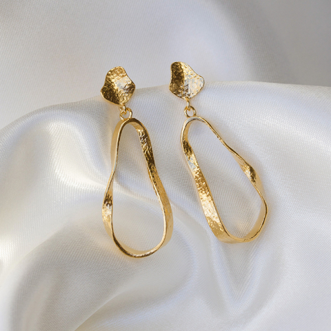 Enamel Aloma Small lange Ohrringe in vergoldetem Sterlingsilber