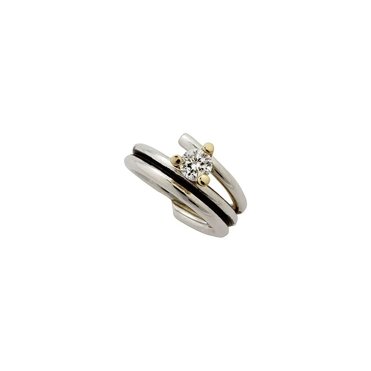 RS of Scandinavia Ring in oxidiertem Sterlingsilber mit 14 Karat Gold weißem Zirkon