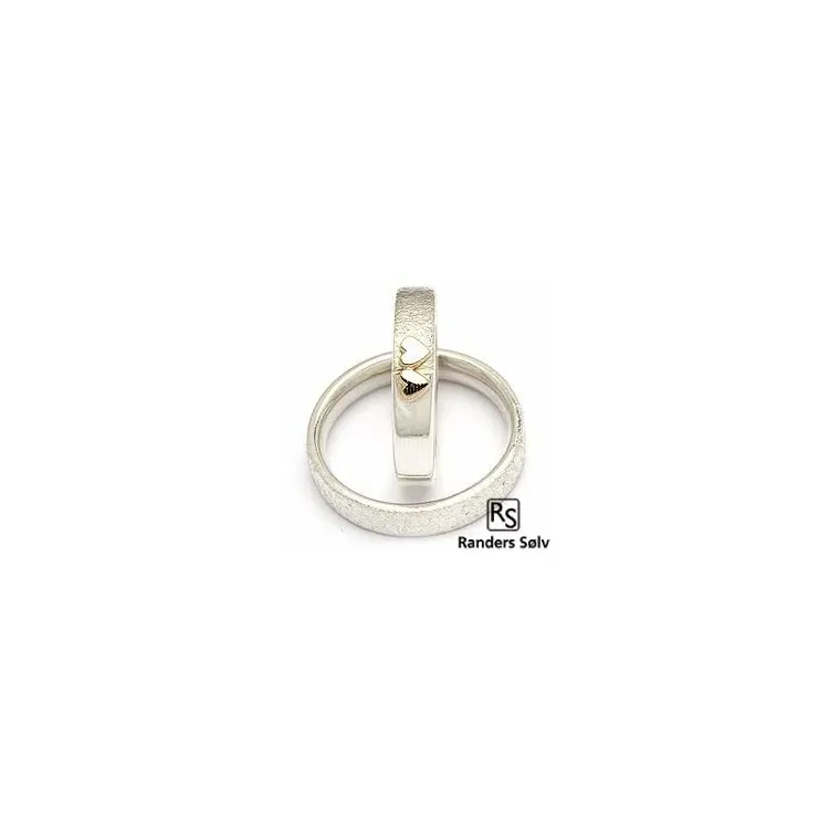 Trauringe von rs of scandinavia in Silber und Gelbgold