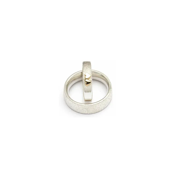 Trauringe von rs of scandinavia in Silber und Gelbgold