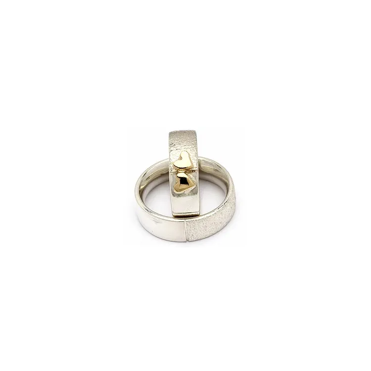 Trauringe von rs of scandinavia in Silber und Gelbgold