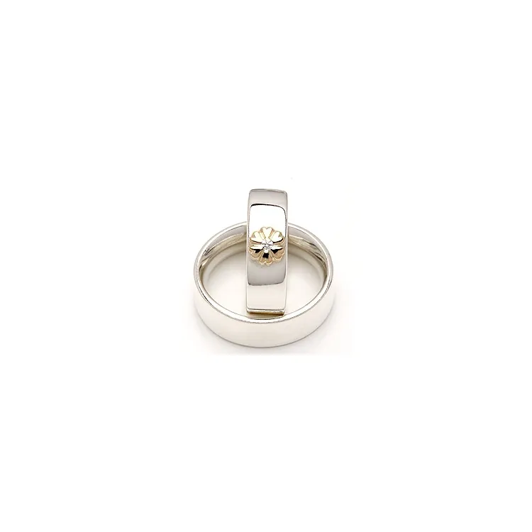 Trauringe von rs of scandinavia in Silber und Gelbgold