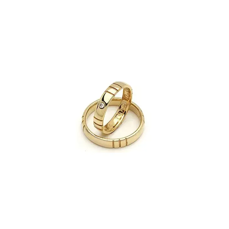 Trauringe von rs of scandinavia in 8 Karat Gold 0,02 ct