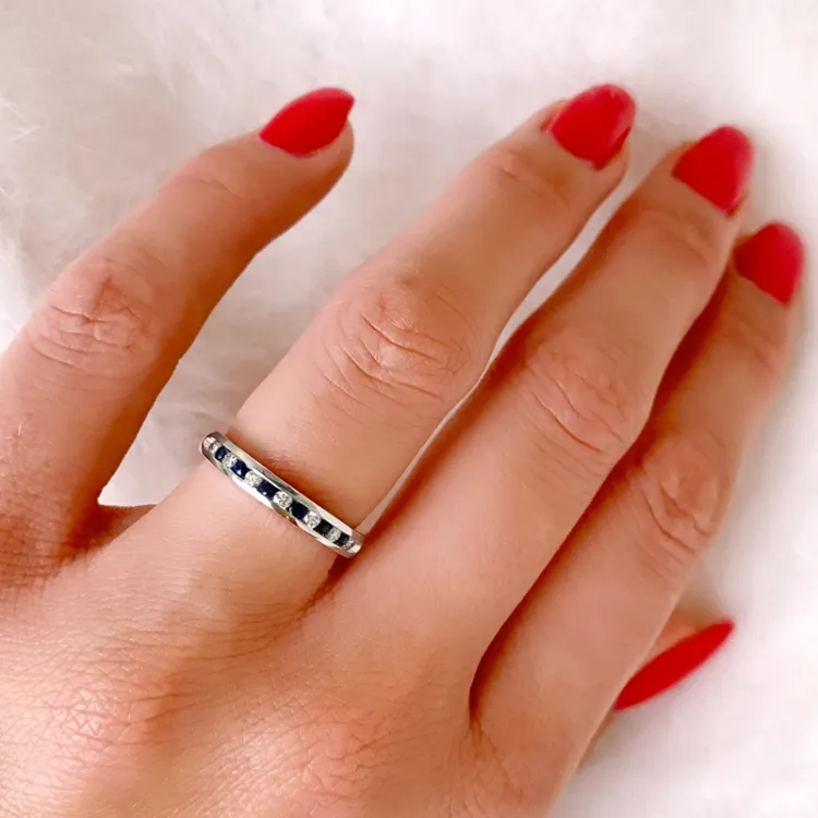 Saphir brillantring in 14 karat weißgold 0,17 ct 0,14 ct