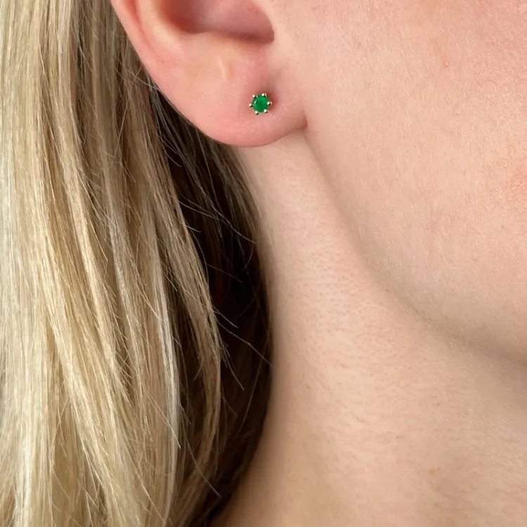 2 x 0,12 ct Smaragd Solitärohrstecker in 14 Karat Gold mit Smaragd