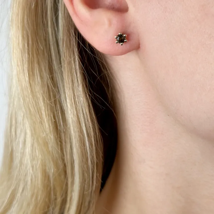 2 x 0,25 ct rauchfarbenen Quarz Solitärohrstecker in 14 Karat Gold mit Rauchquarz