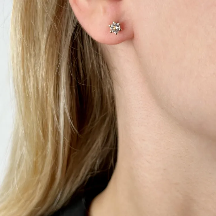 2 x 0,22 ct morganit Solitärohrstecker in 14 Karat Gold mit morganit