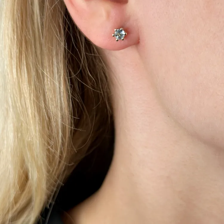 2 x 0,25 ct Aquamarin Solitärohrstecker in 14 Karat Gold mit Aquamarin