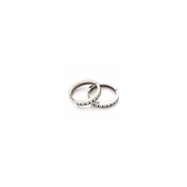 15 mm Kreole in 9 Karat Weißgold mit Zirkonen