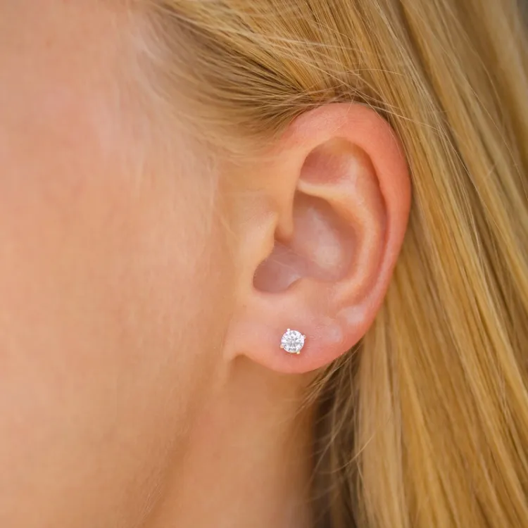 4,5 mm runden Ohrstecker in 9 Karat Gold mit Zirkon - Gold Collection