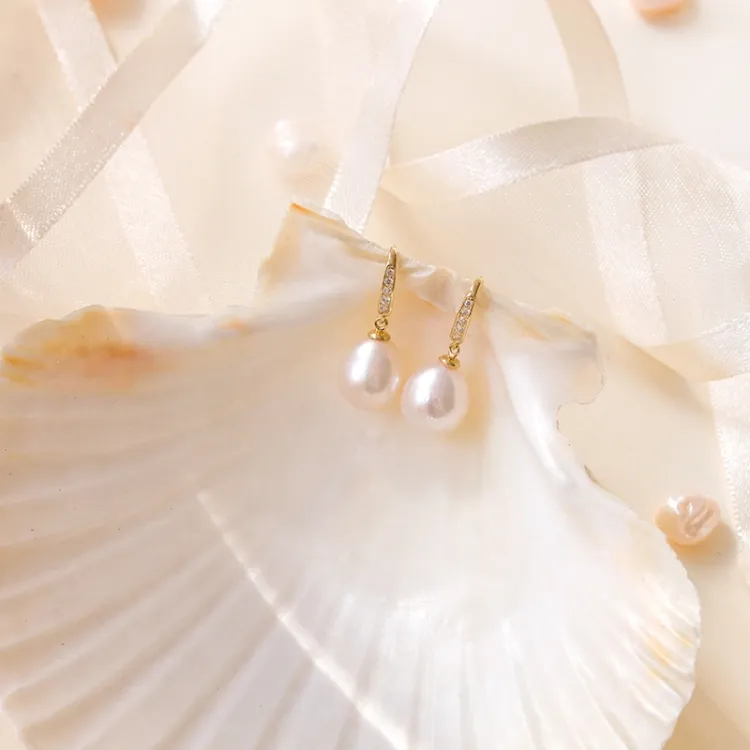 Ohrringe in 9 Karat Gold mit Zirkon - Gold Collection