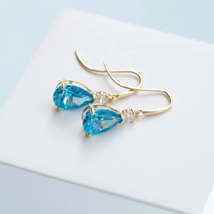 Tropfen blauem Ohrringe in 9 Karat Gold mit Zirkon und synthetische Topas - Gold Collection